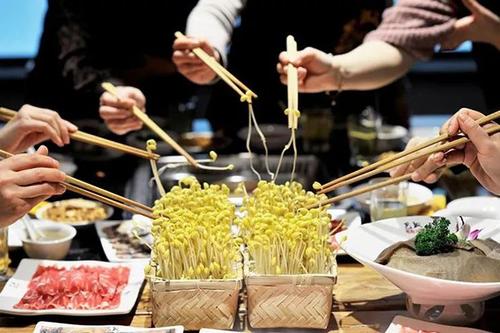 做选址服务的公司来告诉你创业开饭店要如何选址。